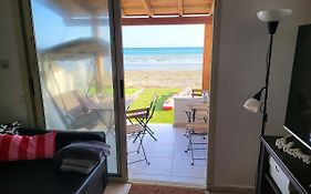 Mattis Seafront Beachhouse